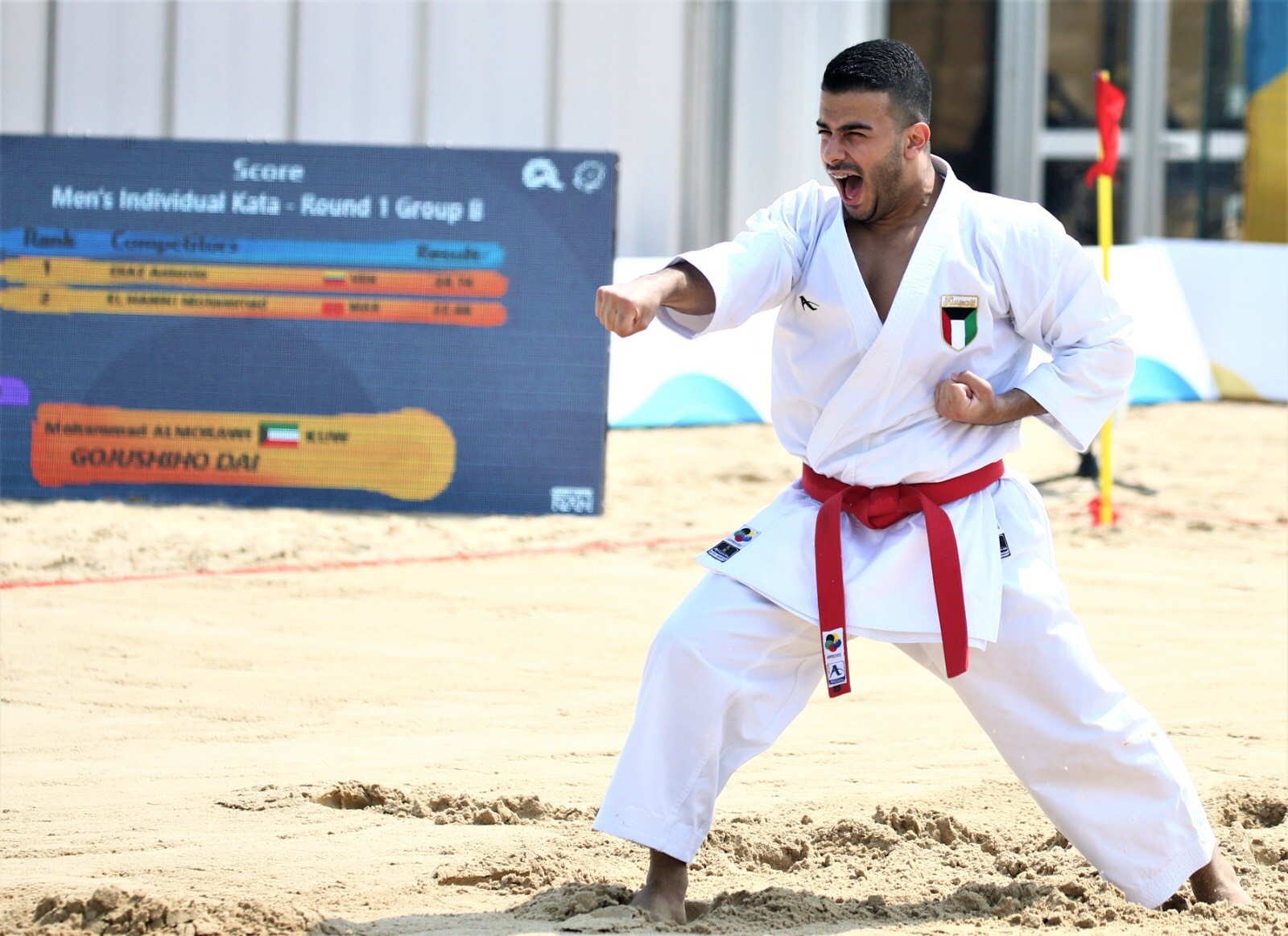  لاعب منتخب الكويت للكاراتيه محمد الموسوي يكمل استعداداته لخوض منافسات (الكاتا) غدا بدورة الالعاب الأولمبية